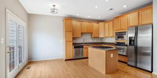 22616 WELBORNE MANOR Square Gallery 15