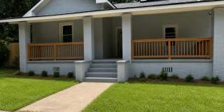 542 Elm Street Gallery 1