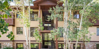 Pinebrook Condo Near Bus Line Gallery 1
