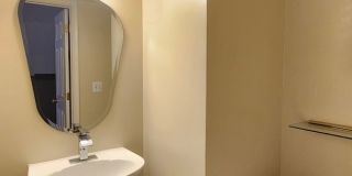Townhome in Island Creek Subdivision Gallery 8
