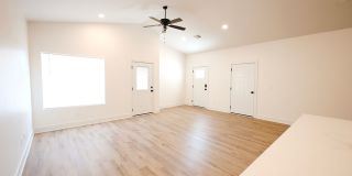 522 E Briarbrook Lane Gallery 6