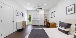 511 32nd Street Gallery 22