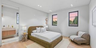4900 Valjean Gallery 35