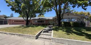 710 NW Midland Ave Gallery 2
