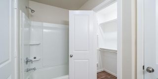 Cypress - 2114 N Avenue K Gallery 20