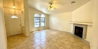 Cute 3 Bedroom Home in Center of Kingman! Gallery 6