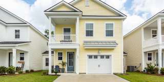 3 Bedroom, 2.5 Bathroom Home in Hawthorne Landing - Goose Creek Gallery 1