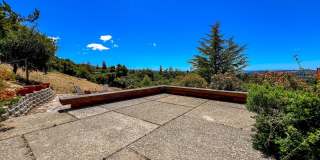 Stunning Alta Heights Hillside Home with Panoramic Views & Expansive Deck Gallery 36