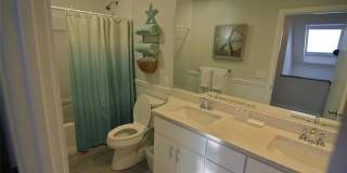 70 Houston Avenue unit: 70 Gallery 7