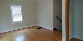 AUGUST RENT FREE!!!  4 Bedroom Duplex in DOWNTOWN IOWA CITY! Gallery 8