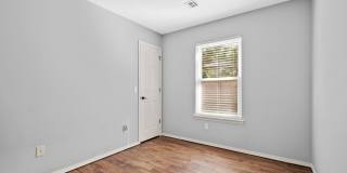 Great Location - 3/2 close to Downtown Bentonville! Gallery 22