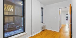 796 Ninth Avenue Gallery 3