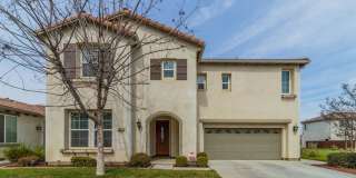 Immaculate Hanford 3/2.5 Gallery 1