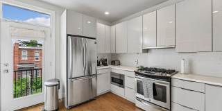 Stunning 2BR/2.5BTH Condo with Rooftop and RESERVED PARKING! Near HOWARD U! Gallery 6