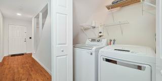 NOW AVAILABLE - Furnished Villa in Riverbend! Gallery 28