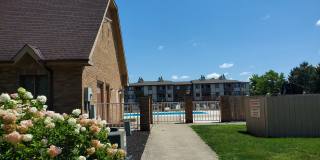 2269 Hedgerow Road Gallery 21