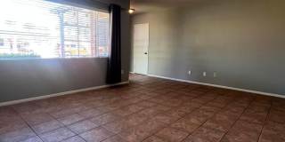 4121 E Edgemont Avenue Gallery 4