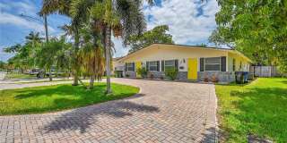 808 SW 12th Ct Gallery 1