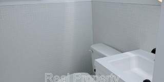 1447 Holbrook St NE Gallery 11