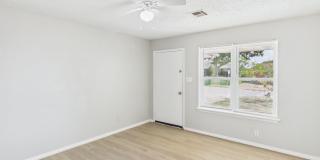 324 NW Compass Gallery 8