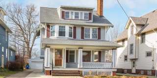 1252 Summit Avenue Gallery 1