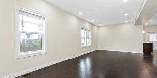 77 Winchester St Gallery 32