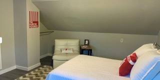 "The Porch" - ABNB, Short Term, monthly and long-term RENTAL. Famous IU Tailgate house Gallery 28