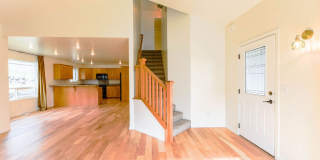 Beautiful 3 bed/2.5 bath single family home w/attached 2 car garage Gallery 11