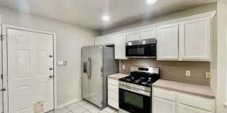 Comfort & Charm in Castle Forest - Reduced Deposit for Qualified Applicants! Gallery 7