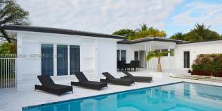 880 N Venetian Dr Gallery 2