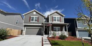 Stunning 4 Bedroom House in Northeast Colorado Springs Gallery 1