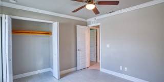 911 SW 3rd Avenue Gallery 18