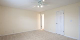 Holly Point Apartments Gallery 71