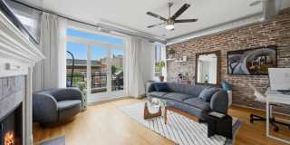 5302 N Winthrop Avenue Gallery 4