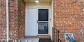 5025 Clairmont Court Gallery 1