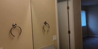 2/2.5 Townhome Mile Run Gallery 30