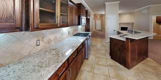 4 Bedroom 2 Bathroom Home - Midwest City Gallery 10