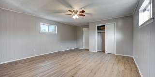 FREE MONTH RENT! Freshly Updated 3 Bedroom House Gallery 10