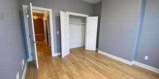698 BROADWAY Gallery 18