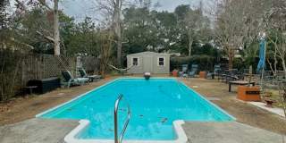 Nice 3 Bedroom (+Bonus Room) Home For Rent - Includes Weekly Pool & Monthly Cleaning Services! Gallery 57