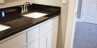 Luxurious 4 Bedroom, 3.5 Bathroom Home In Fayetteville, AR Gallery 21