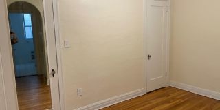 New King Edward Gallery 860