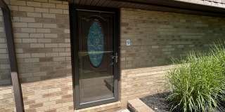 Modern 1 Bedroom Townhome in Prime Moon Township Location! Gallery 1