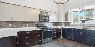 Beautiful Victorian Home for Lease in the Heart of Savannah Gallery 20