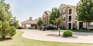 Senior Housing - Emory Senior Living Apartments Gallery 49