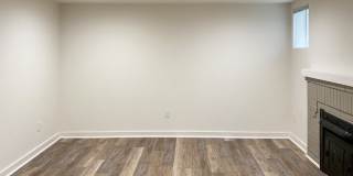 1557 Harrison Street Gallery 28