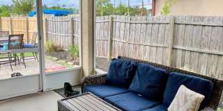 5 bedroom home with fenced in yard!!! Gallery 38