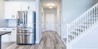 Stunning Double Waterfront 4/3 Home with Dock and Electric Boat Lift Gallery 7