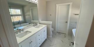 Room in 4 Bedroom Home at Edgerton Dr Gallery 43