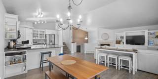 Bright & Comfortable 3 Bedroom Home Gallery 12